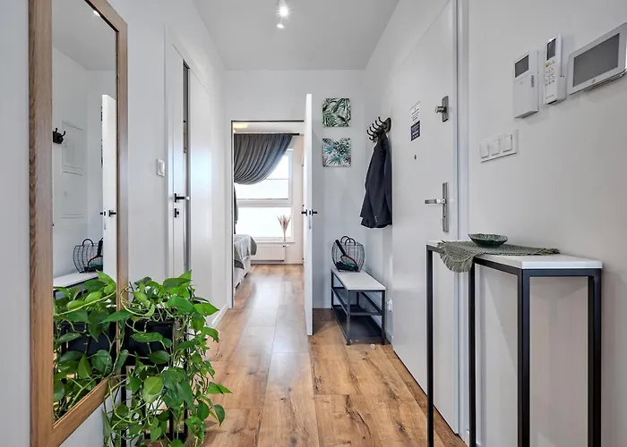 Apartament - Parking, Terrace&garden - By Rentujemy *