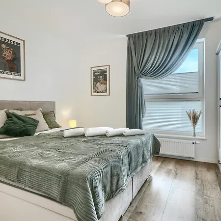 - Parking, Terrace & Garden - By Rentujemy Gdańsk